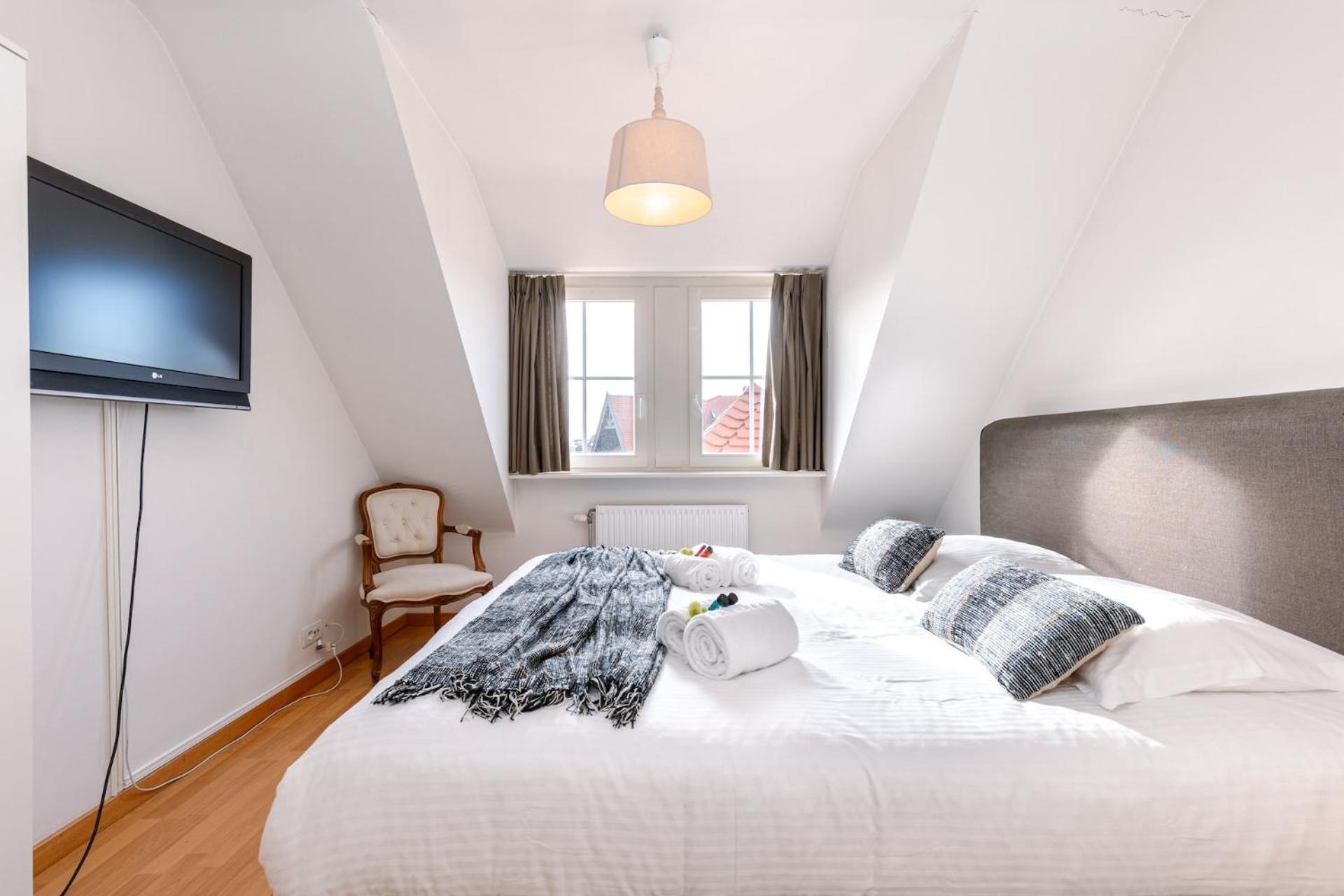 Charming Spacious Duplex Apt With Private Parking In Knokke Daire Dış mekan fotoğraf
